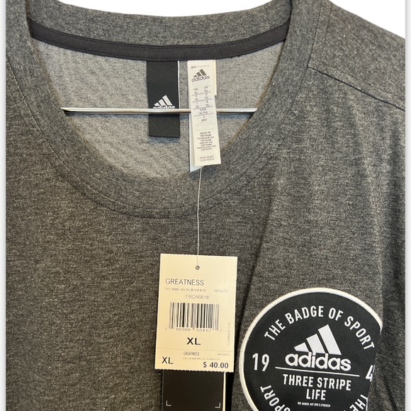 Mens XL Adidas Tee - Picture 3 of 3